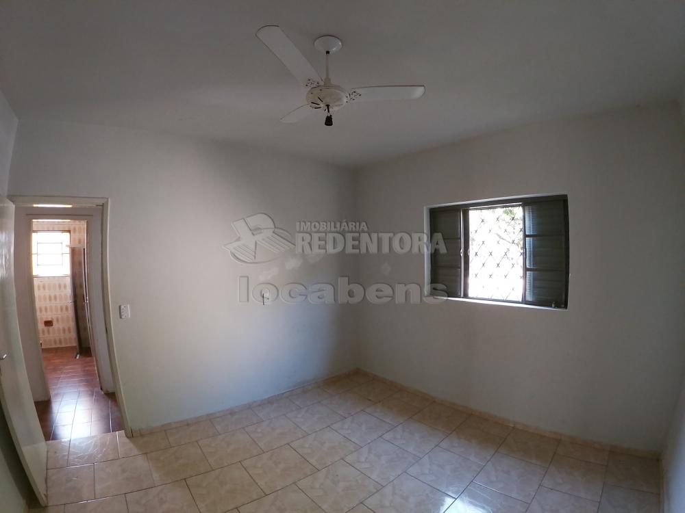 Alugar Casa / Padrão em São José do Rio Preto R$ 850,00 - Foto 10