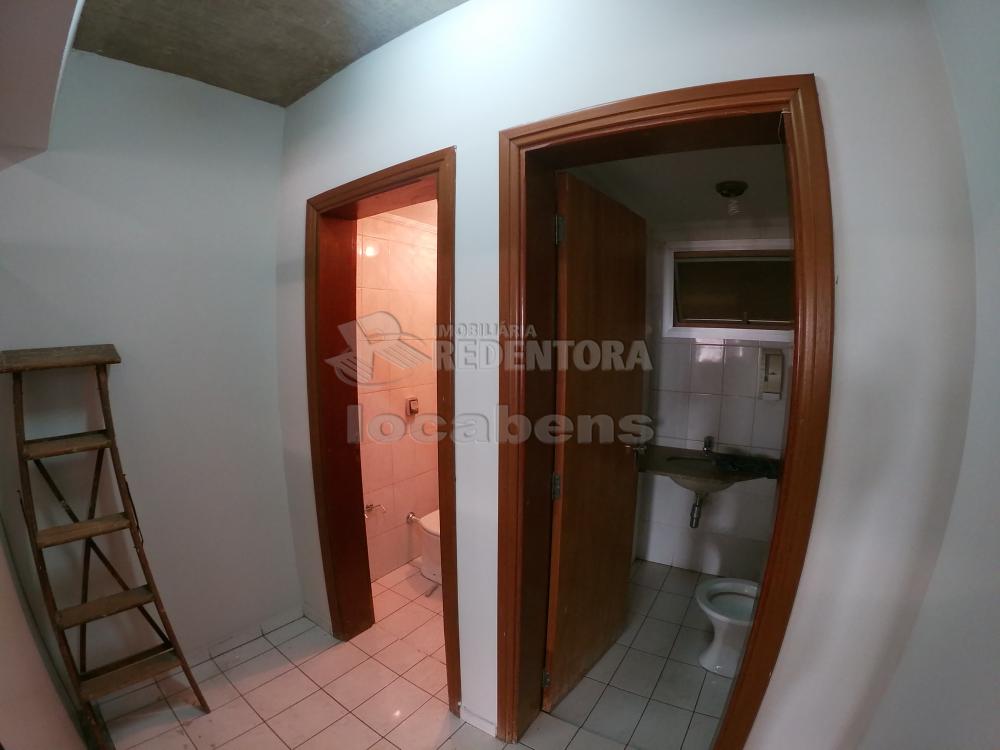 Alugar Comercial / Sala em São José do Rio Preto R$ 1.300,00 - Foto 17