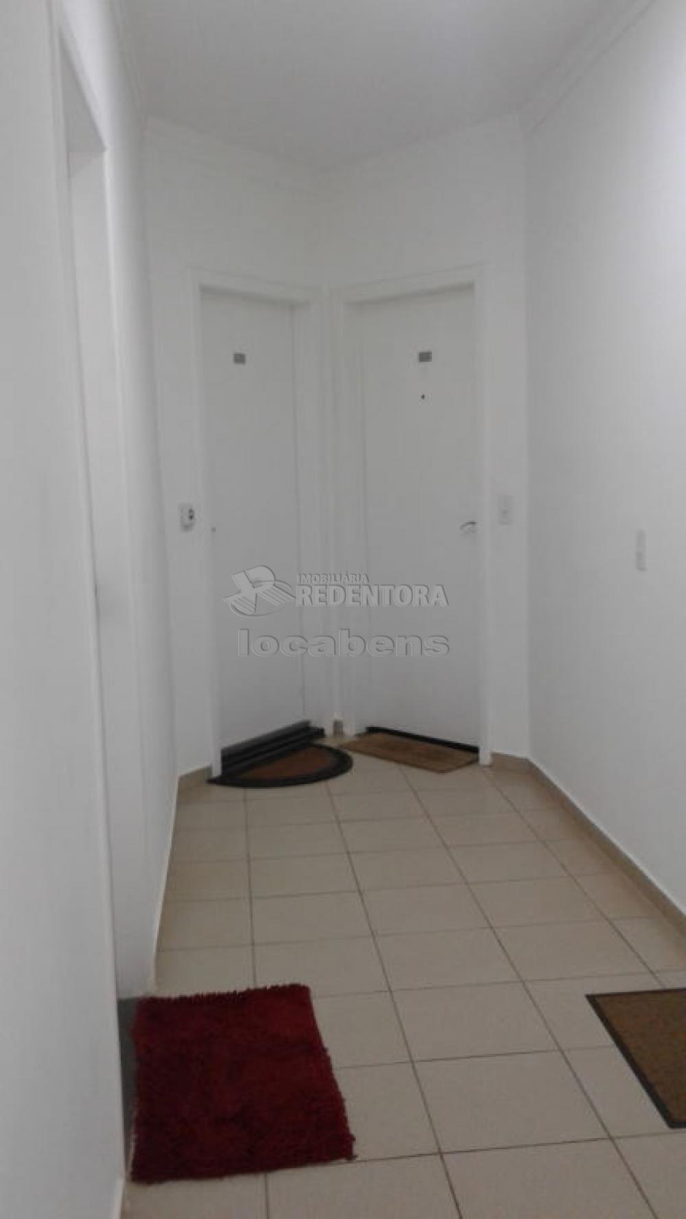Alugar Apartamento / Cobertura em São José do Rio Preto R$ 1.745,62 - Foto 3