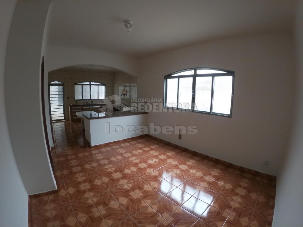 Comprar Casa / Padrão em São José do Rio Preto R$ 380.000,00 - Foto 4