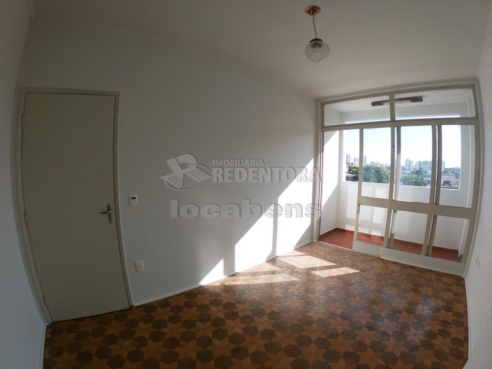 Alugar Apartamento / Padrão em São José do Rio Preto R$ 850,00 - Foto 2