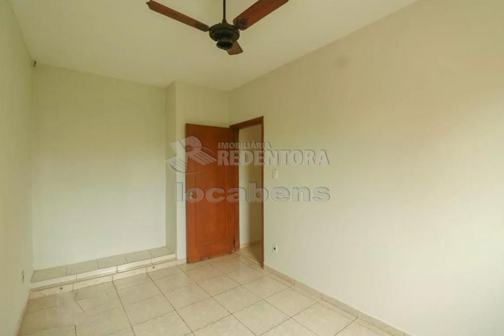 Alugar Casa / Sobrado em São José do Rio Preto R$ 1.700,00 - Foto 4