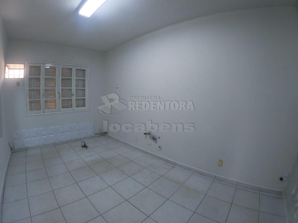 Alugar Comercial / Sala em São José do Rio Preto R$ 900,00 - Foto 4