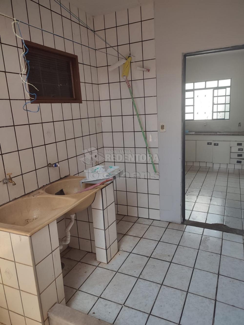 Comprar Casa / Padrão em São José do Rio Preto R$ 180.000,00 - Foto 6