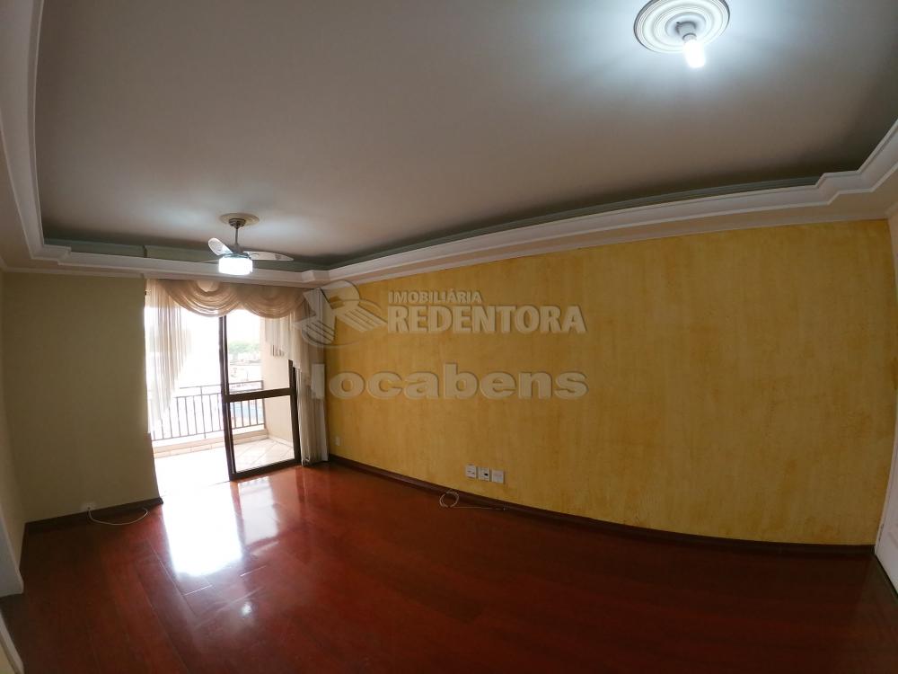 Alugar Apartamento / Padrão em São José do Rio Preto R$ 900,00 - Foto 2