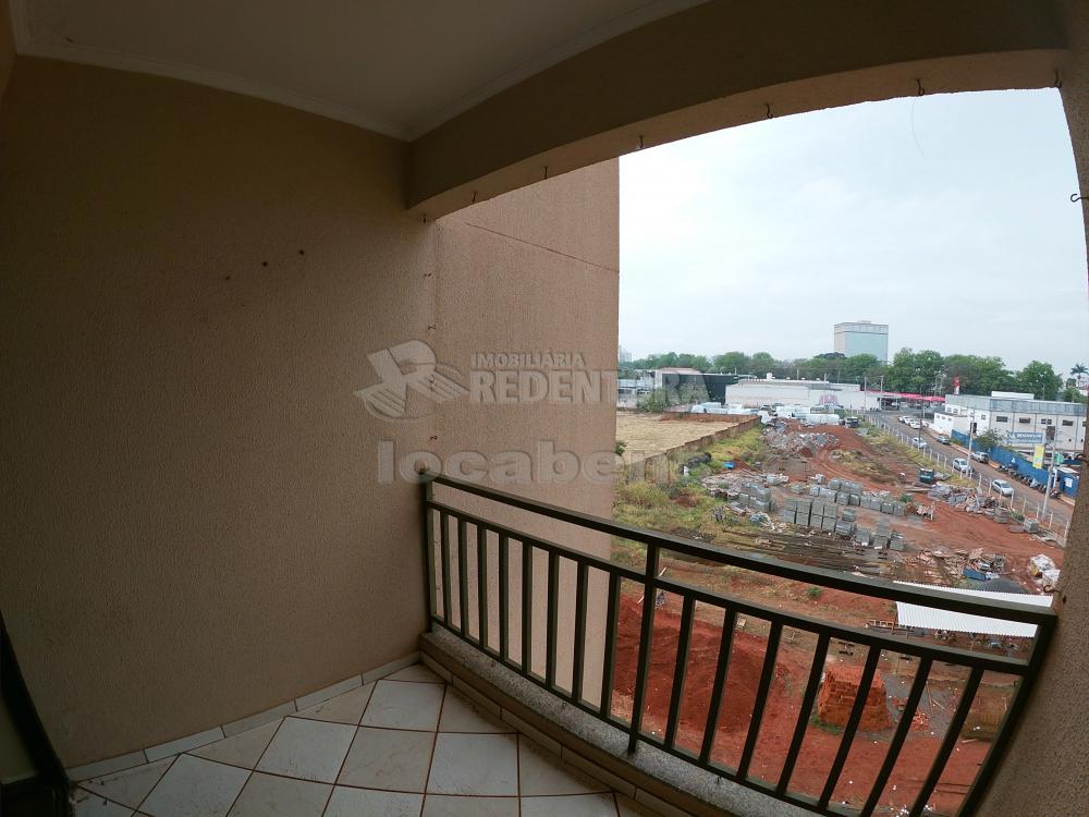 Alugar Apartamento / Padrão em São José do Rio Preto R$ 900,00 - Foto 4