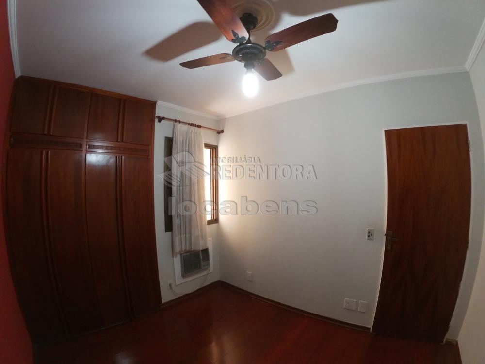 Alugar Apartamento / Padrão em São José do Rio Preto R$ 900,00 - Foto 8