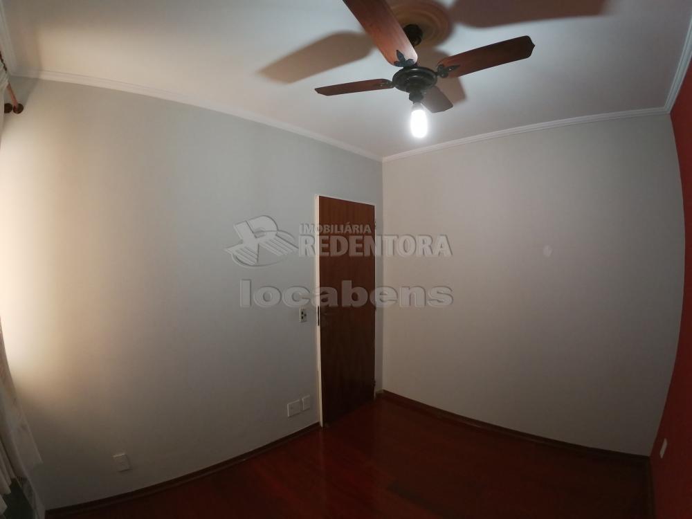 Alugar Apartamento / Padrão em São José do Rio Preto R$ 900,00 - Foto 9