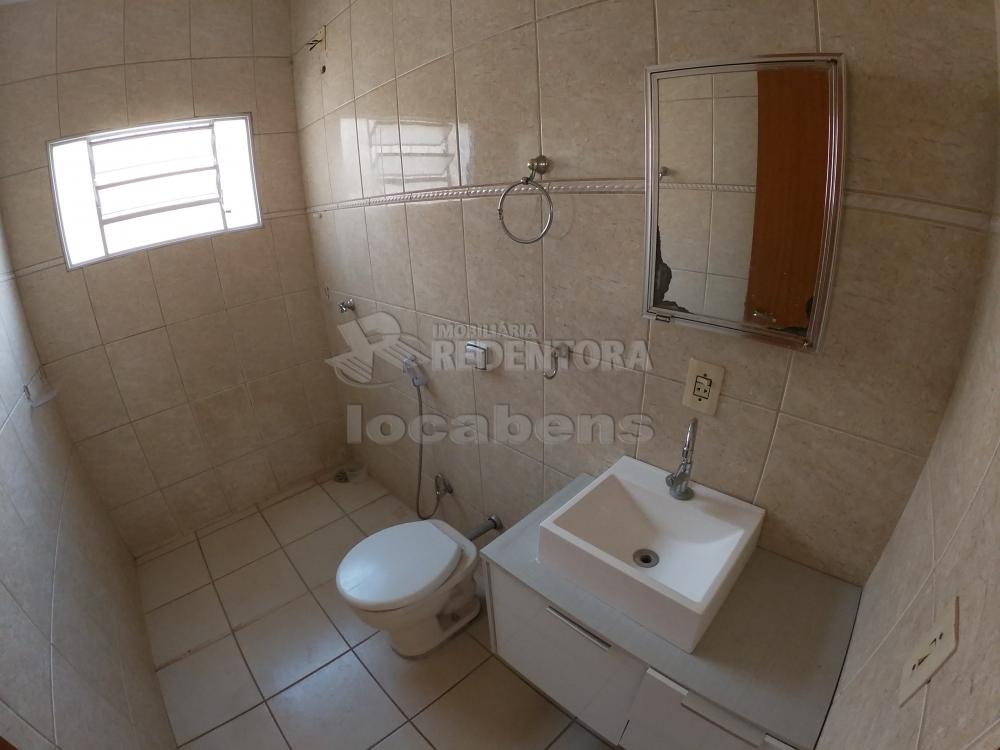 Alugar Casa / Padrão em São José do Rio Preto R$ 1.800,00 - Foto 20