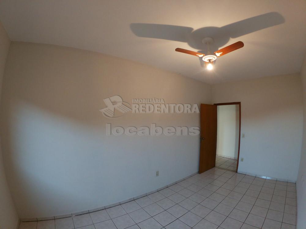 Alugar Apartamento / Padrão em São José do Rio Preto R$ 750,00 - Foto 6