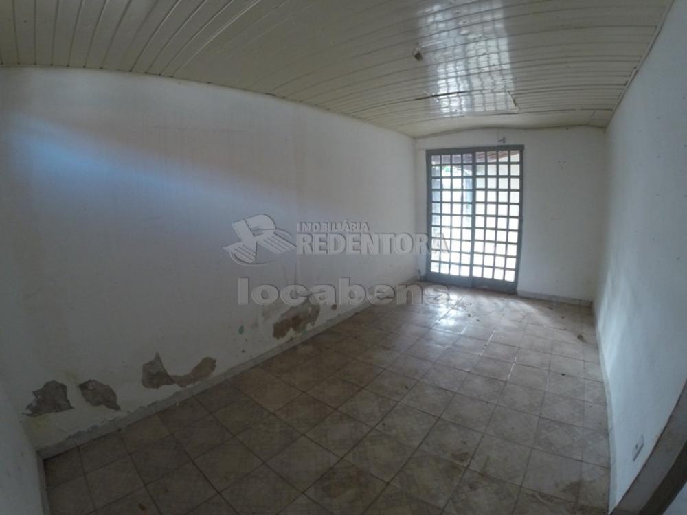 Comprar Casa / Padrão em São José do Rio Preto R$ 300.000,00 - Foto 5