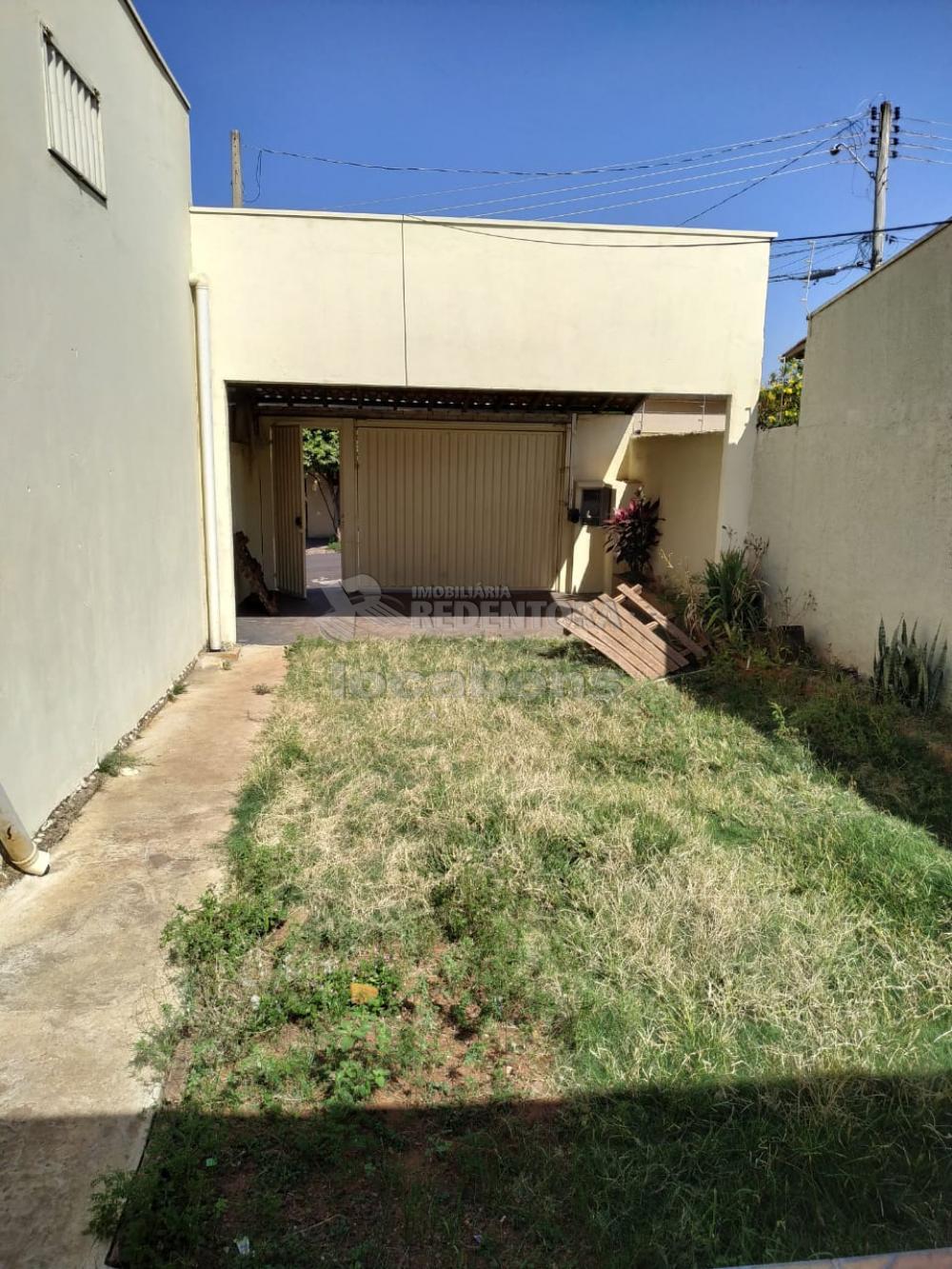 Comprar Casa / Padrão em São José do Rio Preto R$ 250.000,00 - Foto 1