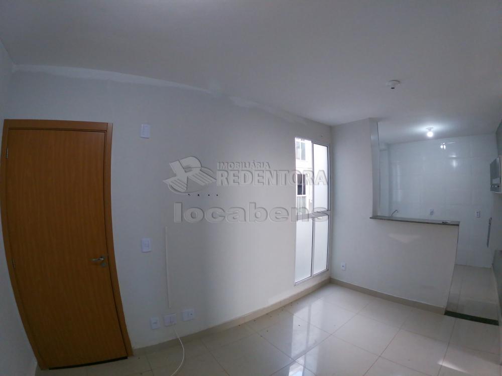 Alugar Apartamento / Padrão em São José do Rio Preto R$ 625,00 - Foto 2