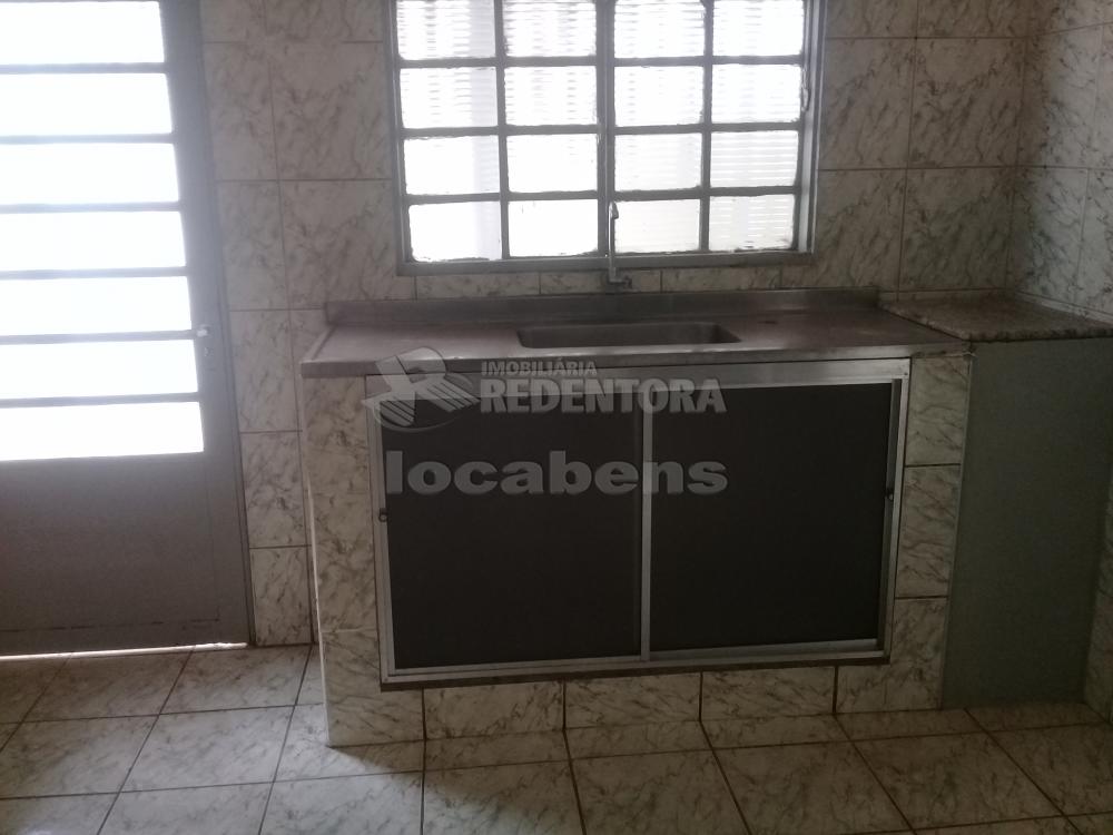 Alugar Casa / Padrão em São José do Rio Preto R$ 2.000,00 - Foto 12