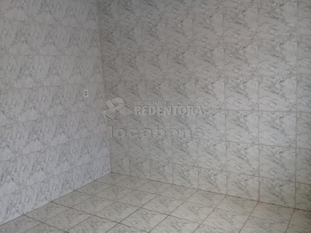 Alugar Casa / Padrão em São José do Rio Preto R$ 2.000,00 - Foto 16