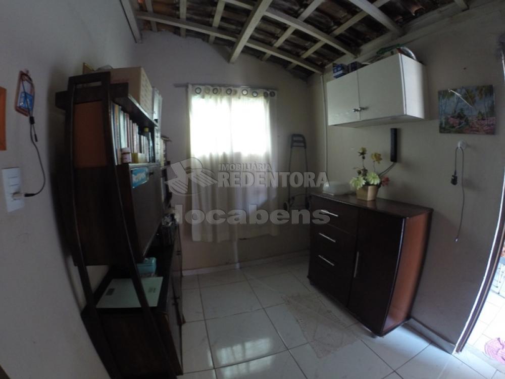 Alugar Casa / Padrão em São José do Rio Preto R$ 1.300,00 - Foto 12