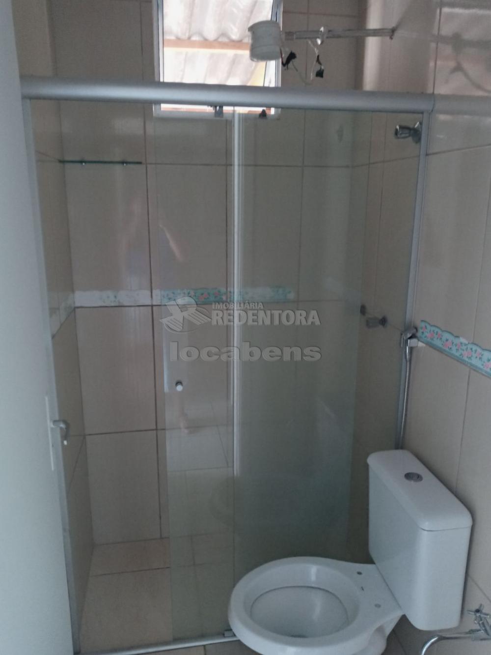 Comprar Casa / Padrão em São José do Rio Preto R$ 170.000,00 - Foto 2