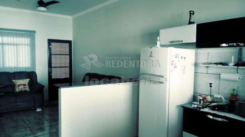 Comprar Casa / Padrão em São José do Rio Preto R$ 300.000,00 - Foto 3