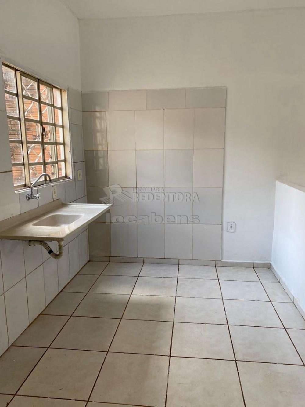 Comprar Casa / Padrão em São José do Rio Preto R$ 180.000,00 - Foto 7