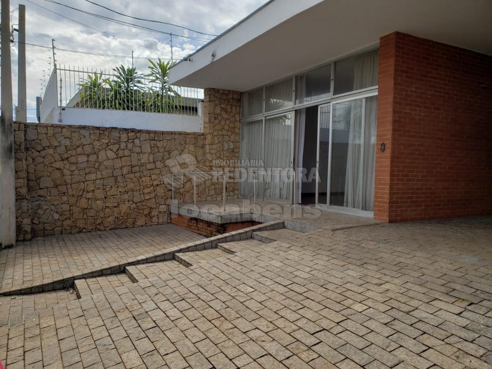 Alugar Casa / Padrão em São José do Rio Preto R$ 4.200,00 - Foto 1