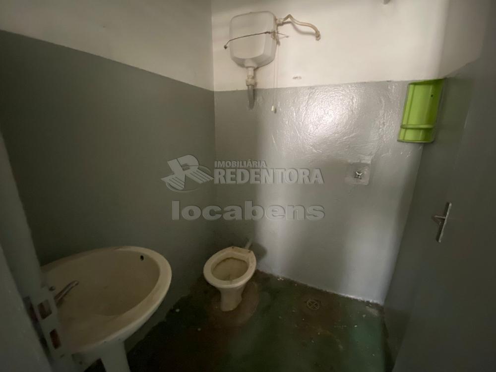 Alugar Casa / Padrão em São José do Rio Preto R$ 1.200,00 - Foto 8