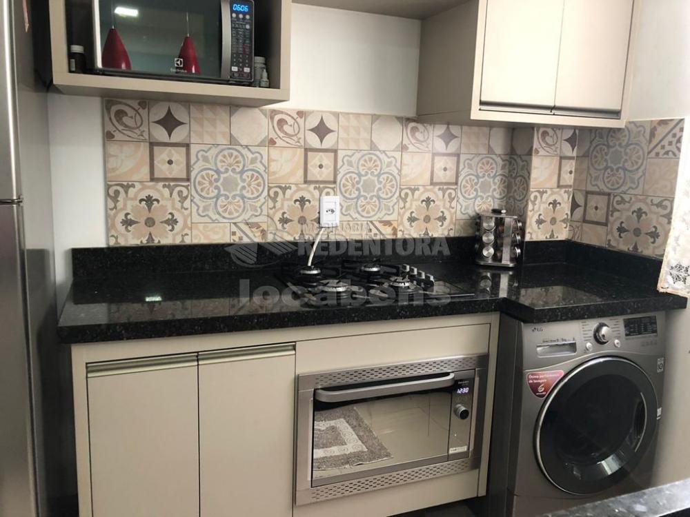 Comprar Apartamento / Padrão em São José do Rio Preto R$ 180.000,00 - Foto 4