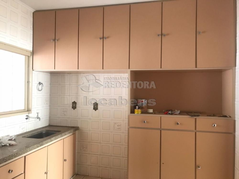 Alugar Casa / Padrão em São José do Rio Preto R$ 4.400,00 - Foto 6