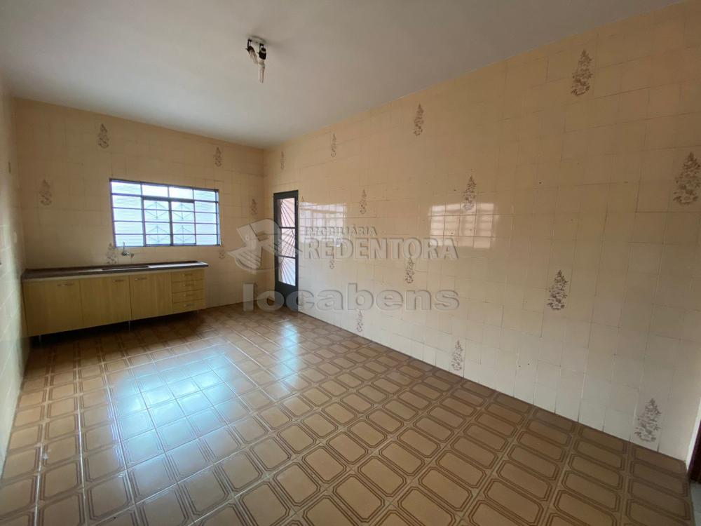 Comprar Casa / Padrão em São José do Rio Preto R$ 235.000,00 - Foto 3