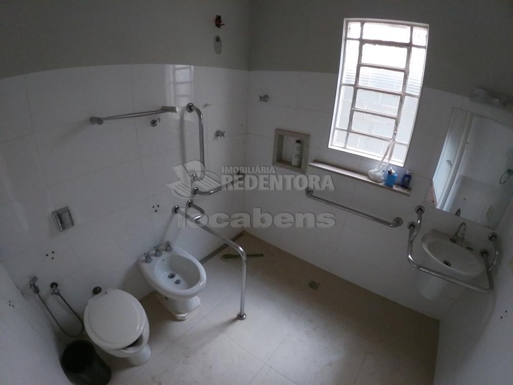 Alugar Casa / Padrão em São José do Rio Preto R$ 4.500,00 - Foto 16