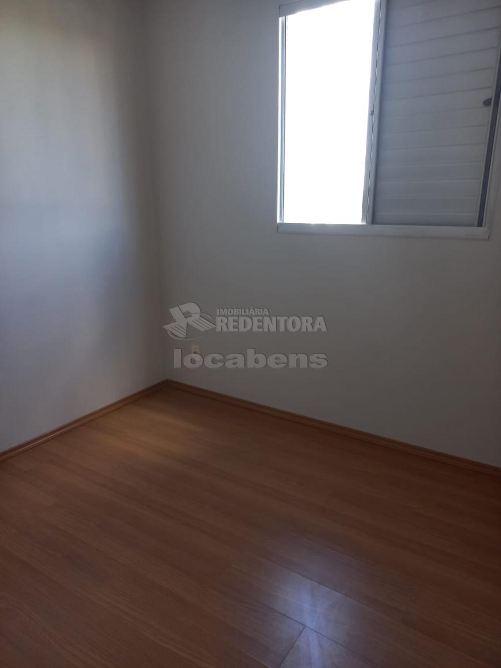 Alugar Apartamento / Padrão em São José do Rio Preto R$ 650,00 - Foto 4