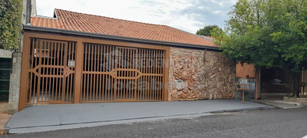 Alugar Casa / Padrão em São José do Rio Preto R$ 2.500,00 - Foto 16