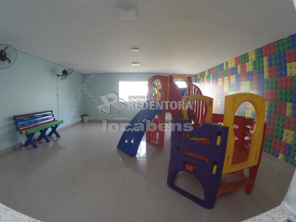 Alugar Apartamento / Padrão em São José do Rio Preto R$ 800,00 - Foto 16