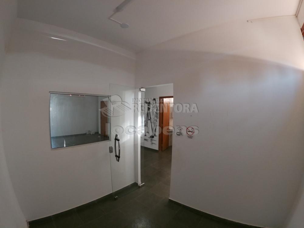 Alugar Comercial / Salão em São José do Rio Preto R$ 2.000,00 - Foto 9