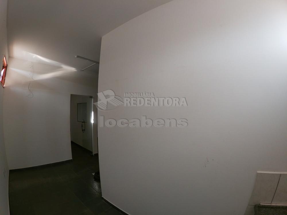 Alugar Comercial / Salão em São José do Rio Preto R$ 2.000,00 - Foto 14