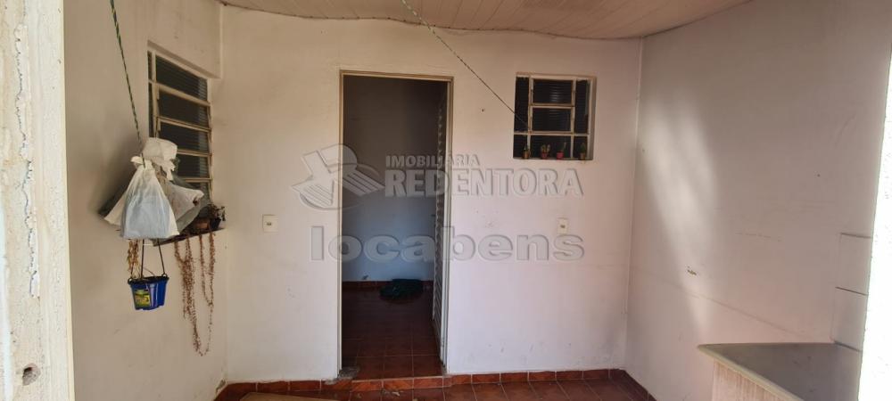 Alugar Casa / Padrão em São José do Rio Preto R$ 800,00 - Foto 2