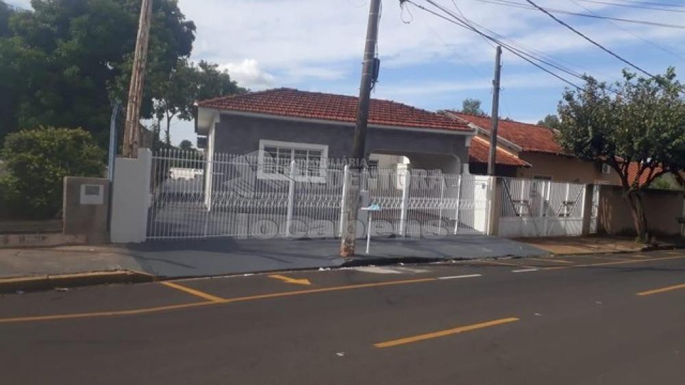 Alugar Casa / Padrão em São José do Rio Preto apenas R$ 1.100,00 - Foto 1