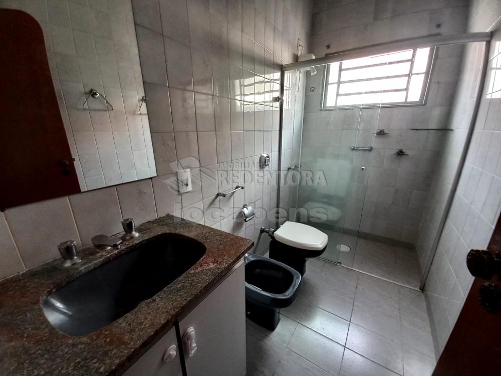 Alugar Casa / Padrão em São José do Rio Preto R$ 2.200,00 - Foto 11