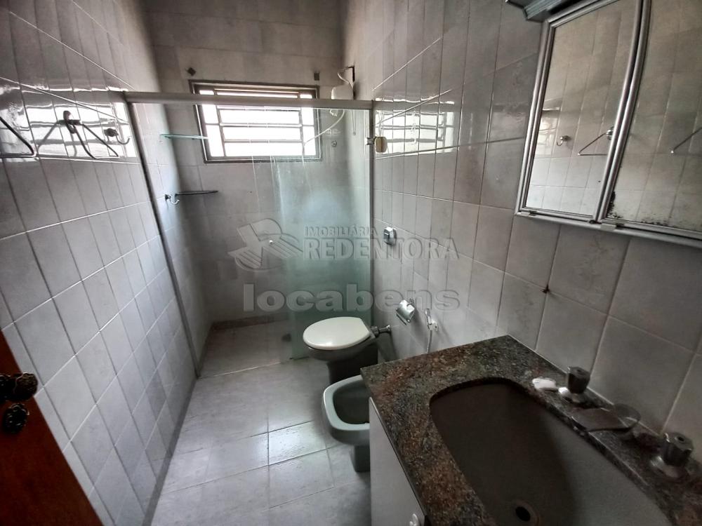 Alugar Casa / Padrão em São José do Rio Preto R$ 2.200,00 - Foto 13