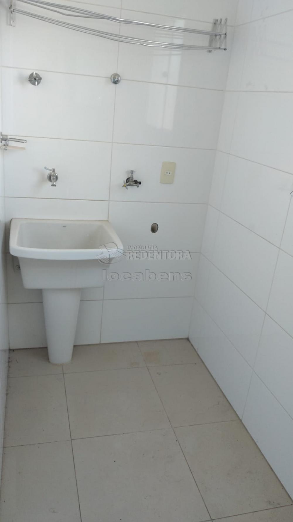 Comprar Apartamento / Padrão em São José do Rio Preto R$ 340.000,00 - Foto 17