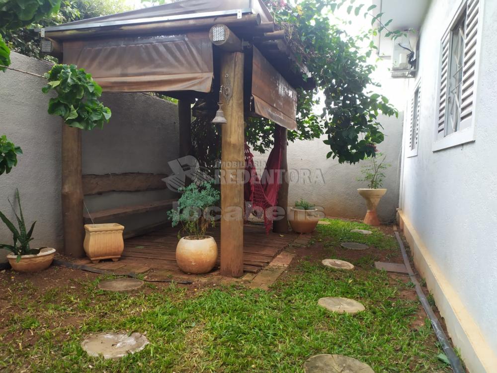Comprar Casa / Padrão em São José do Rio Preto R$ 440.000,00 - Foto 2