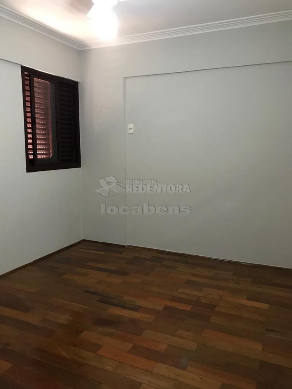 Alugar Apartamento / Padrão em São José do Rio Preto R$ 900,00 - Foto 8