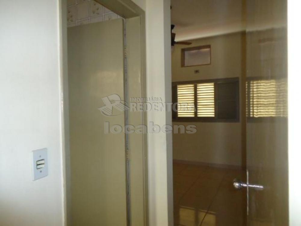 Comprar Casa / Padrão em São José do Rio Preto R$ 400.000,00 - Foto 6