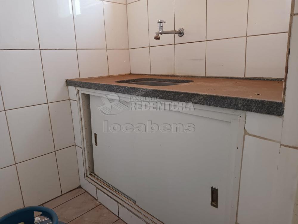 Comprar Apartamento / Padrão em São José do Rio Preto R$ 140.000,00 - Foto 4