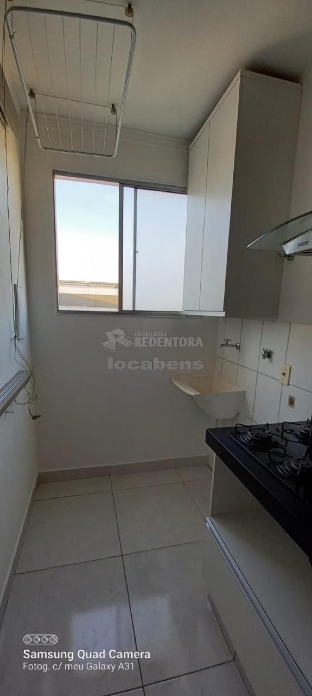 Alugar Apartamento / Padrão em São José do Rio Preto R$ 750,00 - Foto 5