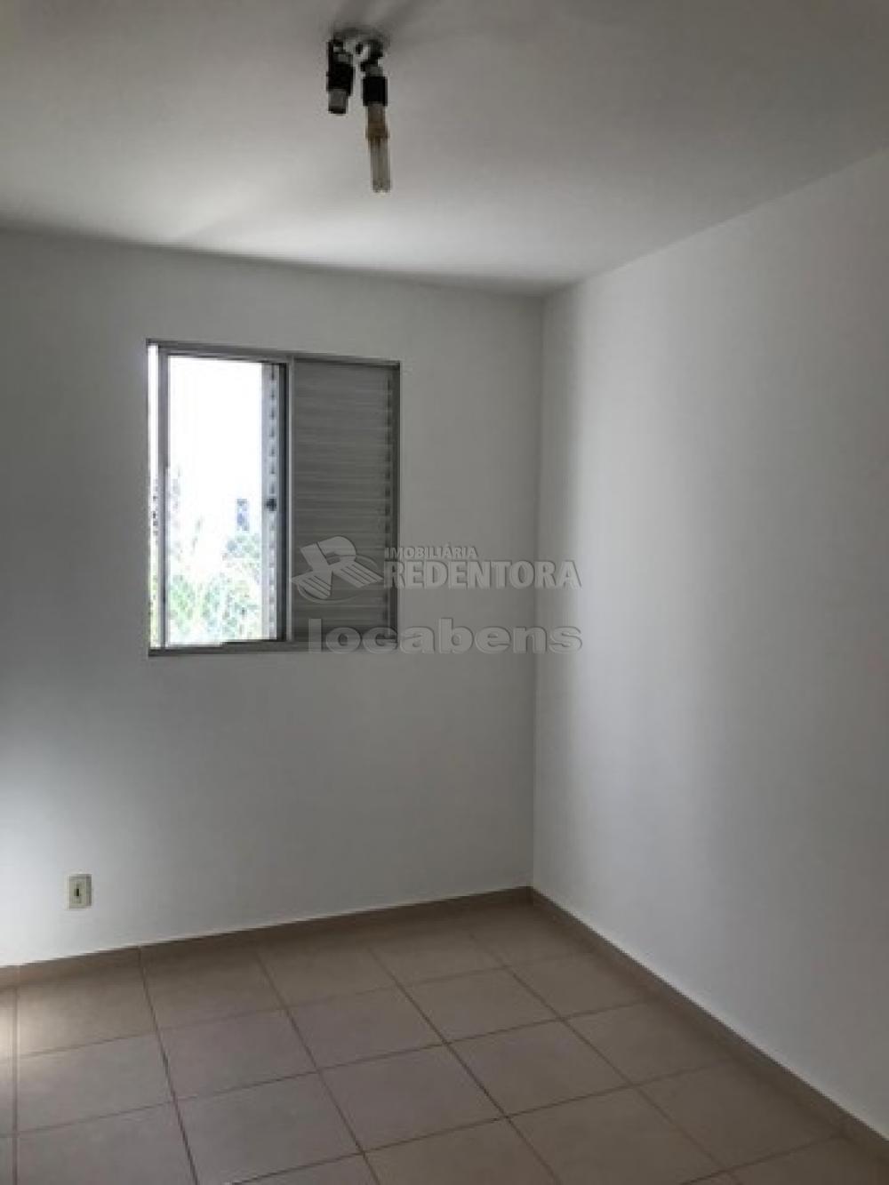 Alugar Apartamento / Padrão em São José do Rio Preto R$ 800,00 - Foto 12