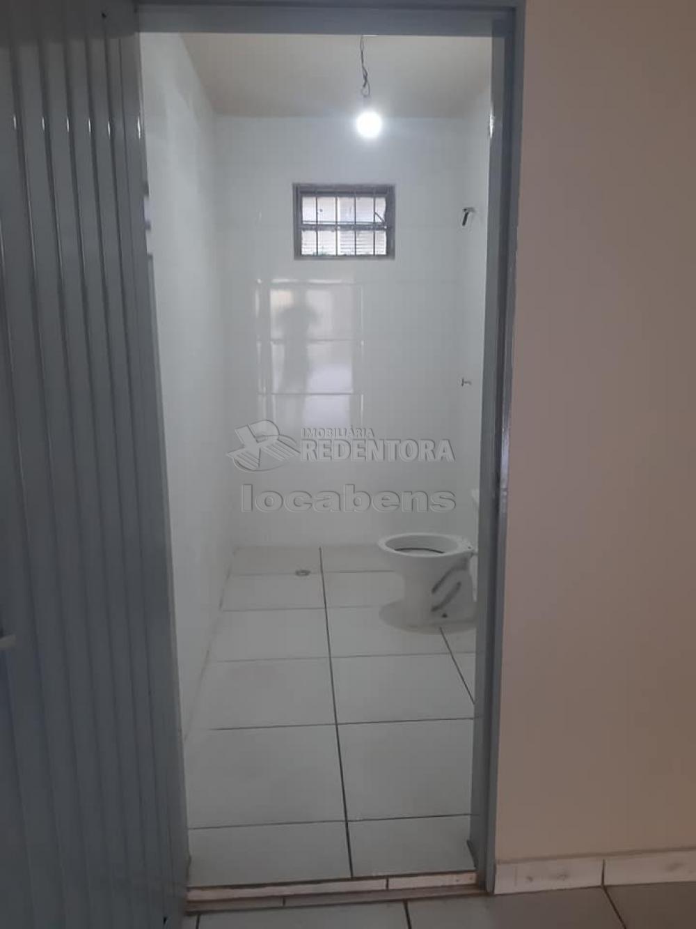 Alugar Comercial / Salão em São José do Rio Preto R$ 1.700,00 - Foto 3