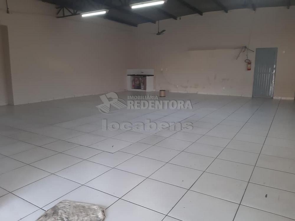 Alugar Comercial / Salão em São José do Rio Preto R$ 1.700,00 - Foto 4