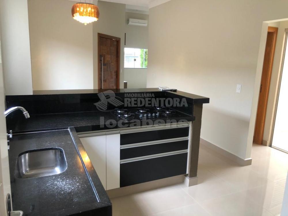 Alugar Casa / Padrão em São José do Rio Preto R$ 3.600,00 - Foto 9