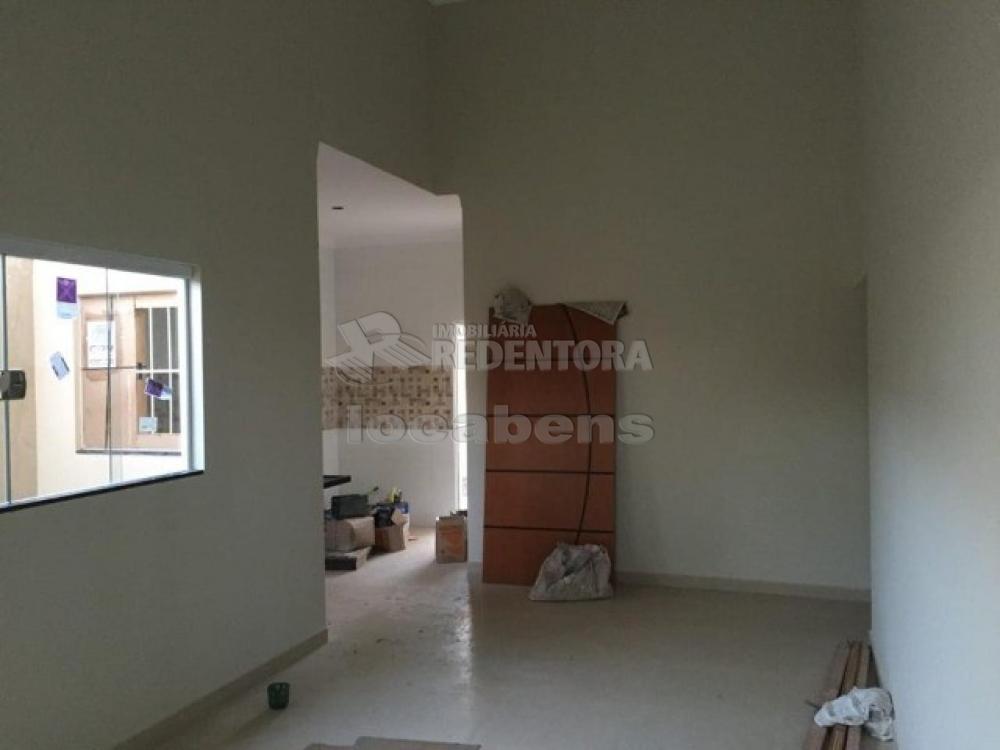 Comprar Casa / Padrão em São José do Rio Preto R$ 420.000,00 - Foto 2