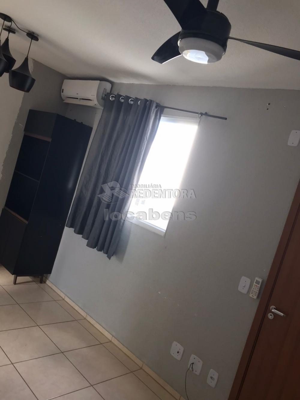 Alugar Apartamento / Padrão em São José do Rio Preto R$ 660,00 - Foto 2